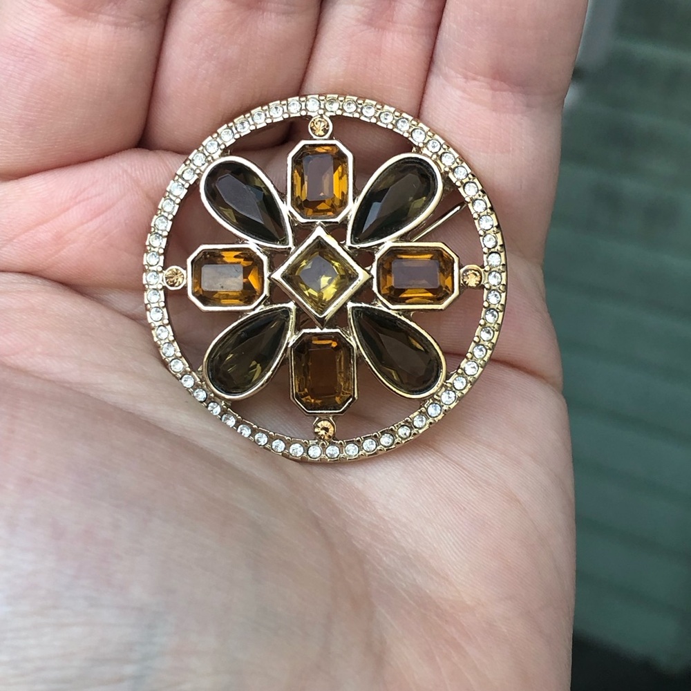 Brooks Brothers Gold-Tone Amber, Green and Clear Crystal Round Brooch - Picture 2 of 5